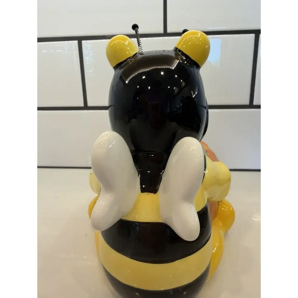 NEW Disney Winnie the Pooh in Bee Costume Halloween Pumpkin Ceramic Candy Dish